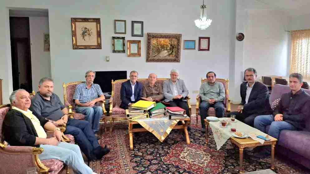 بررسی اسناد جمع آوری شده بلدیه رشت از زمان تاسیس تا دهه هشتاد