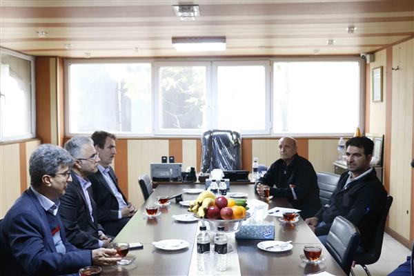 مدیرعامل شرکت برق منطقه‌ای گیلان در بازدید ازشرکت شمش انزلی جهت نظارت برعملکرد مدیریت مصرف آن عنوان کرد:  تعامل، تبادل نظر و تدبیر لازمه عبور موفق از شرایط پیك بار است