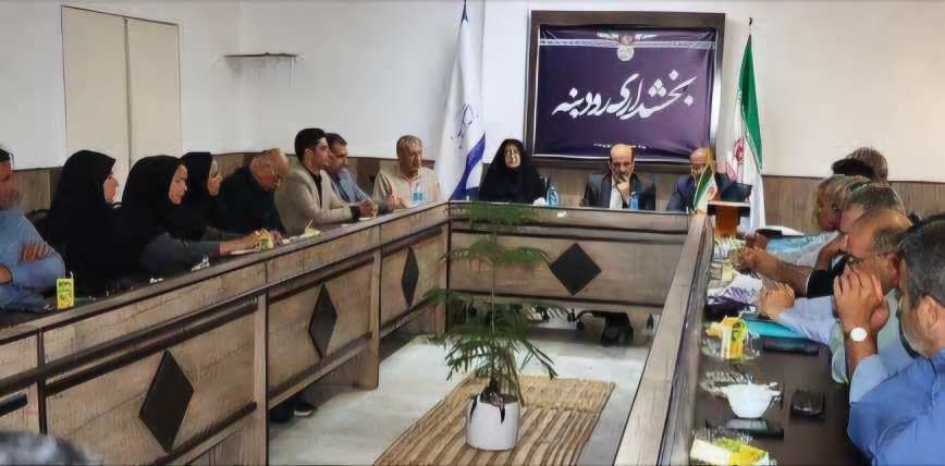 دیدار فرماندار لاهیجان با دهیاران بخش رودبنه