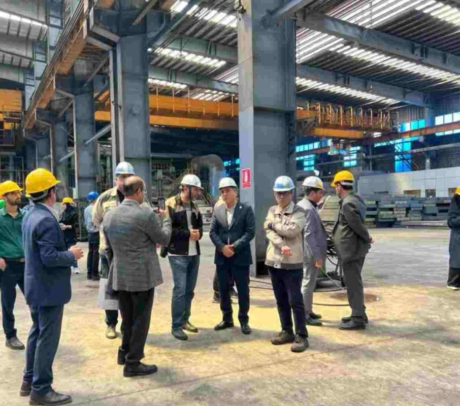 اعطای پروانه کاربرد نشان استاندارد به شرکت تولیدی مجتمع فولاد گیلان