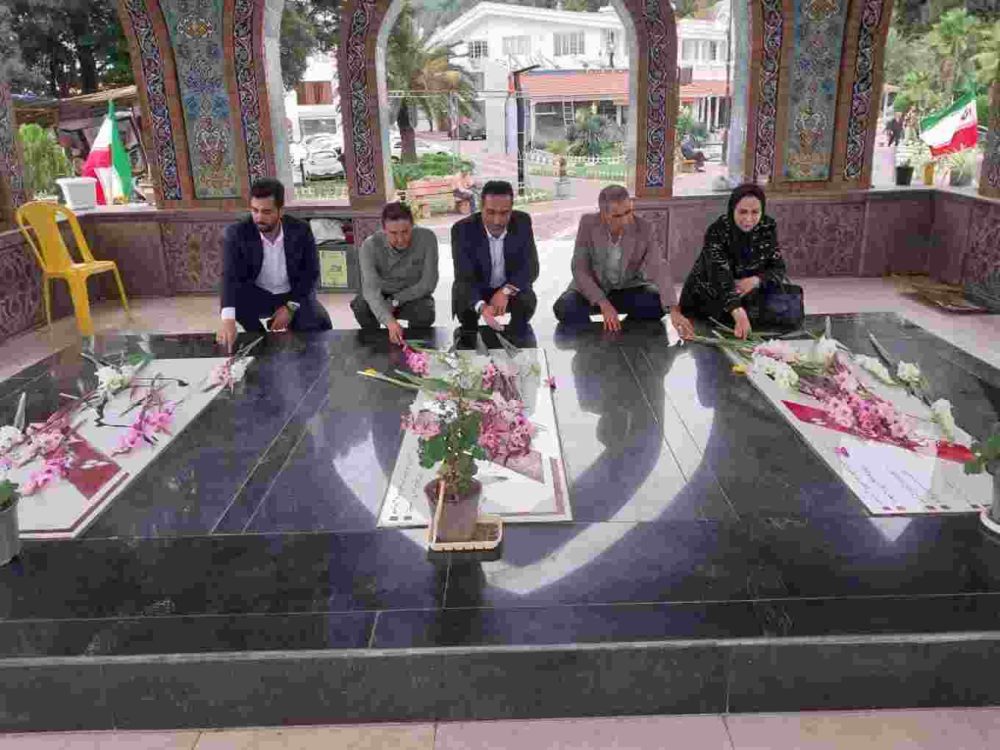 گرامیداشت هفته دفاع مقدس در بیمارستان پروفسور پیروز لاهیجان