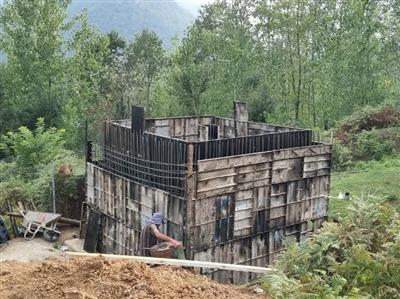 عملیات اجرایی احداث مخزن ۳۰ متر مكعبی روستای سرلیل شهرستان لنگرود