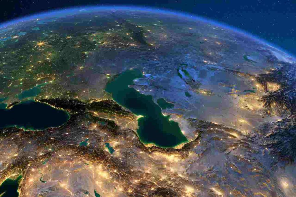 یک مدرس دانشگاه: گیلان به محور همکاری‌های منطقه‌ای تبدیل شود