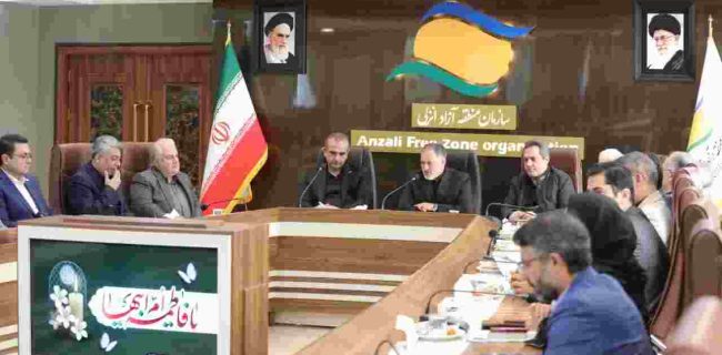 مکلف به حمایت از مدیران خوشنام و خوشفکر، خردورز، برنامه دار و برنامه محور هستیم