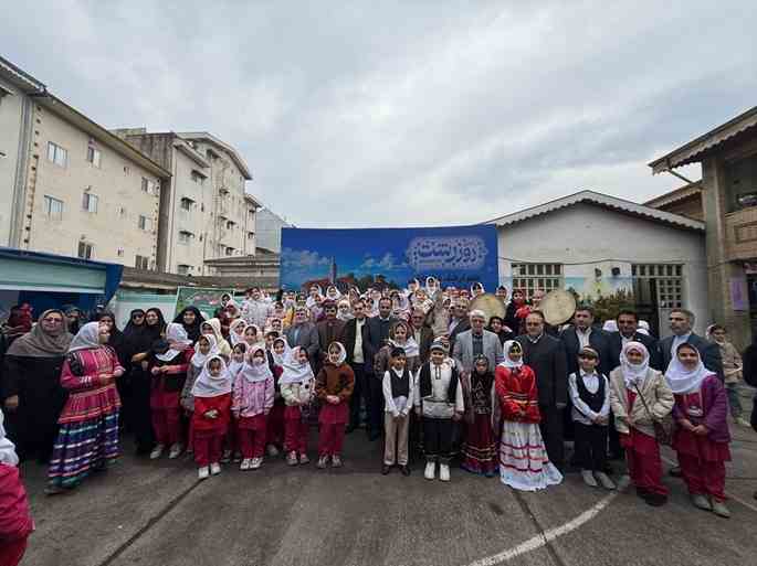 همزمان با هفته رشت؛ زنگ رشت در دبستان نبوت و مهر به صدا درآمد