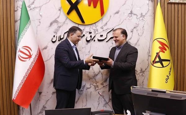 خسروی: مدیریت درست منابع مالی، مسیر شکوفایی صنعت برق را هموار می کند