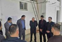 بازدید فرماندار رودسر از کارخانه‌های چای همزمان با آغاز برداشت برگ سبز