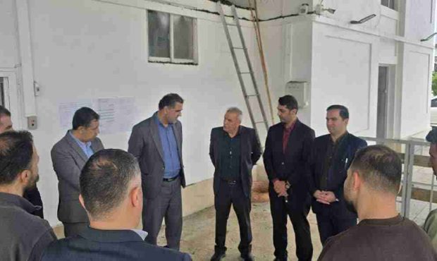بازدید فرماندار رودسر از کارخانههای چای همزمان با آغاز برداشت برگ سبز بازدید فرماندار رودسر از کارخانههای چای همزمان با آغاز برداشت برگ سبز