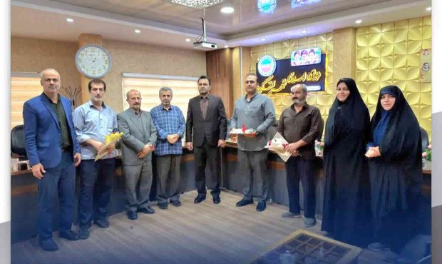 آیین گرامیداشت روز روابط عمومی در شهرداری لنگرود آیین گرامیداشت روز روابط عمومی در شهرداری لنگرود