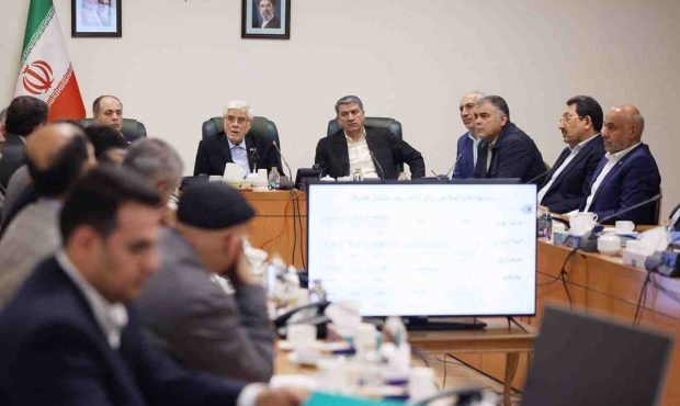 مدیران تا زمان نهایی شدن طرح مدیریت بنزین حق اظهارنظر ندارند مدیران تا زمان نهایی شدن طرح مدیریت بنزین حق اظهارنظر ندارند